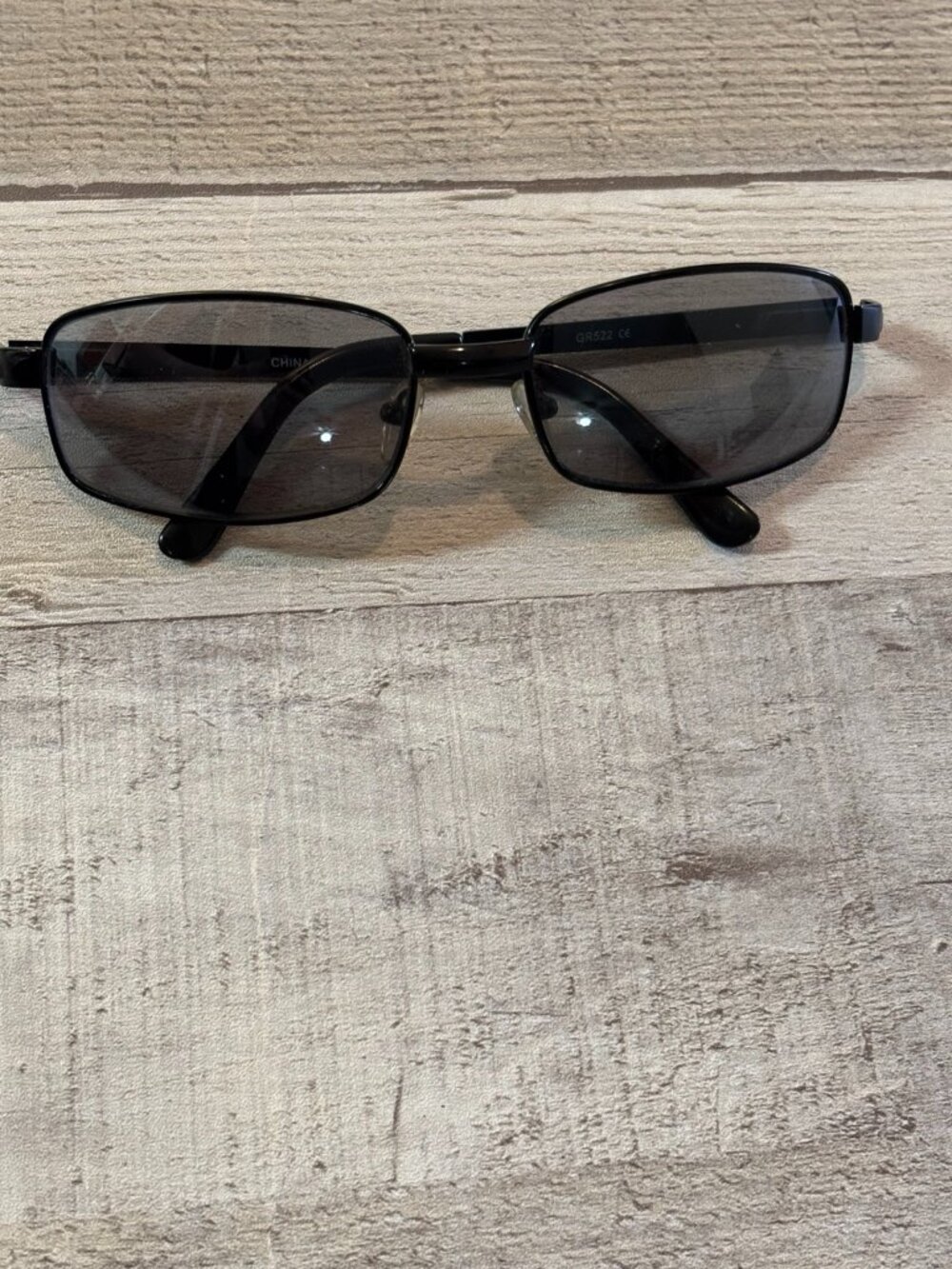 Unisex Black Sunglasses - Picture 1 of 5